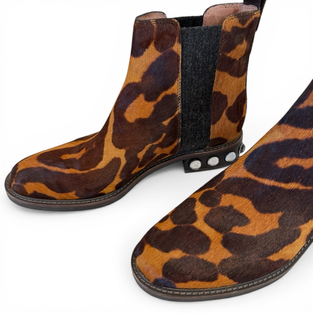 NWOT Louise et Cie Ankle Chelsea Boots 11 - Picture 7 of 11